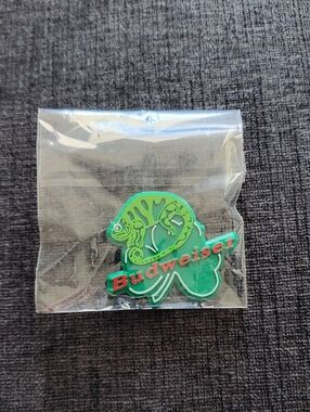 Budweiser Green Chameleon Shamrock Pin